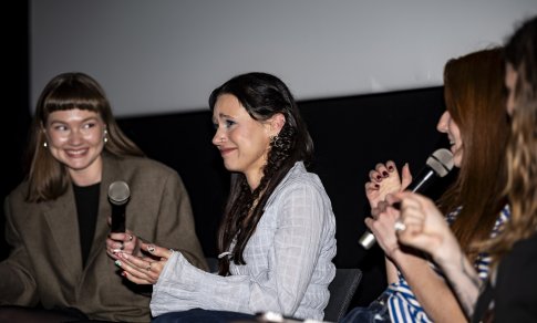 Komikės apie filmą „Vieniša mama“: daryčiau tą patį, kaip herojė, ir dar daugiau