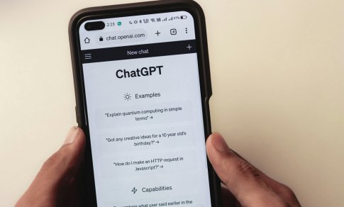 Tamsioji DI pusė – neegzistuojantys šaltiniai ir netikros citatos
