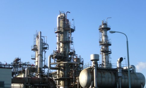 JAV ekspertas: Ukraina turėtų toliau atakuoti Rusijos naftos infrastruktūrą