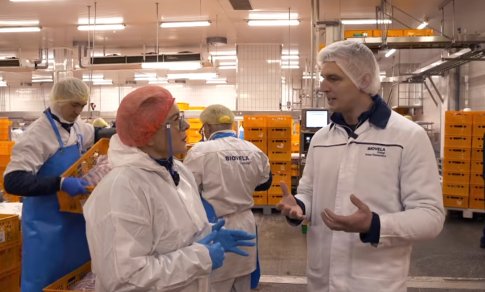Nuo dešrų formuotojos iki pamainos vadovės: istorija, paneigianti mitus apie darbą gamykloje