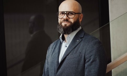 Sociologas Dainius Genys. Autoritarizmo žavesys ar demokratijos saulėlydis?