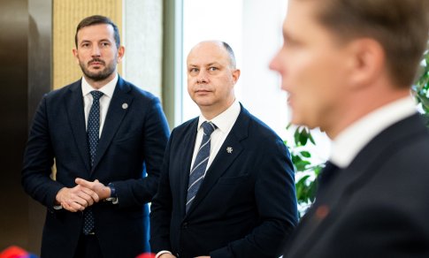 Naujojoje koalicinėje sutartyje – užuominos apie naują Vyriausybę