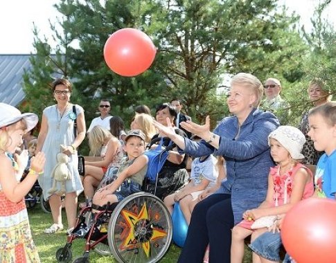 Šią vasarą galimybę stovyklauti turės daugiau vaikų