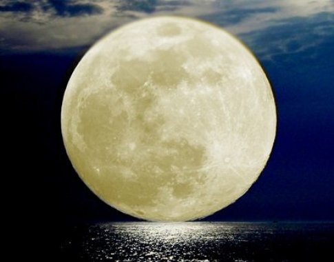 Mėnulio pilnatis sėja nerimą ir žadina vaizduotę