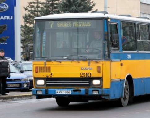 Per didžiąsias metų šventes viešasis transportas važiuos ilgiau