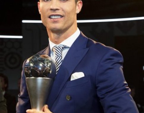 Geriausiu pasaulio futbolininku FIFA išrinko portugalą K. Ronaldą