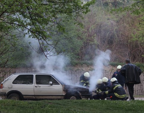 Automobiliai pleškėjo ir po asmeninių kivirčų