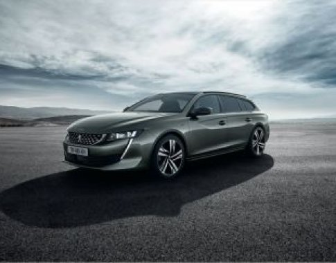 Naujasis „Peugeot 508 SW”: reveransas moterims