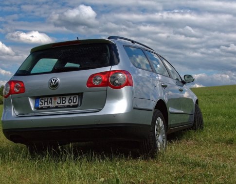 Vokiški naudoti automobiliai Lietuvoje konkurencijos vis dar neturi