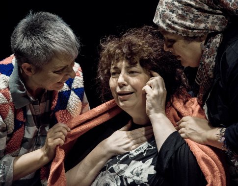 Atgimęs žydų teatras „Šatil“ Vilniuje pristatys spektaklį „Mamytės“
