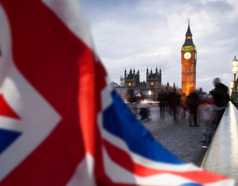 Kietasis „Brexitas“ gali nurėžti 600 tūkst. darbo vietų visame pasaulyje