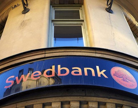 Švedijoje mesti įtarimai, kad „Swedbank“ plauna pinigus (papildyta)