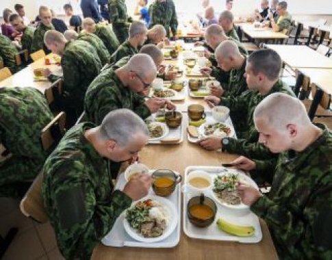 Šauktiniai patenkinti: tarnybos sąlygos kariuomenėje sparčiai gerėja
