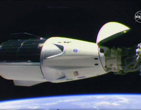 Vis labiau artėjama prie žmonių skraidinimo į kosmosą Vis labiau artėjama prie žmonių skraidinimo į kosmosą