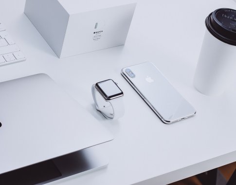 „Apple“ naujovės: 5 tūkst. dolerių kainuojantis monitorius ir atskirai perkamas 1 tūkst. vertės stovas „Apple“ naujovės: 5 tūkst. dolerių kainuojantis monitorius ir atskirai perkamas 1 tūkst. vertės stovas