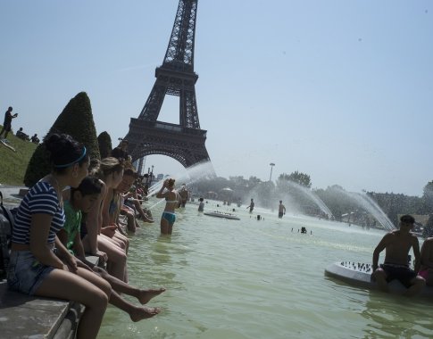 Paryžiuje pasiektas karščio rekordas – 42,4 laipsnio