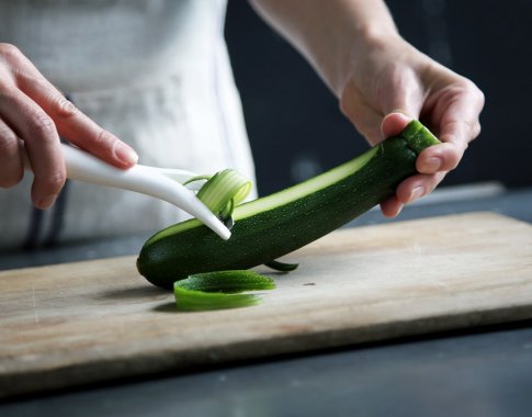 Cukinijos: neįnoringos daržovės, tinkančios daugybei patiekalų