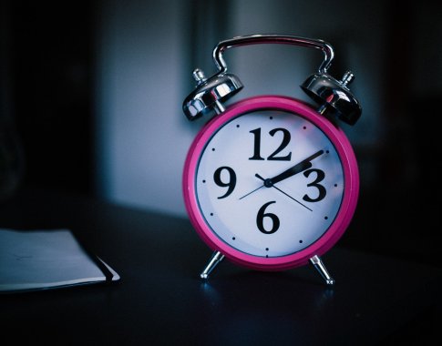 Miego paslaptys: kiek trunka gilaus miego fazės ir kodėl geriausia užmigti iki vidurnakčio?