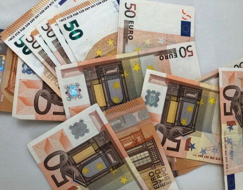 Atlyginimas „į rankas“ per metus padidėjo per 13 proc. Atlyginimas „į rankas“ per metus padidėjo per 13 proc.