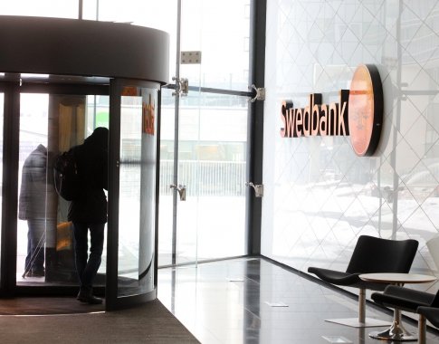 Nuo rugsėjo „Swedbank“ nebeliks kodų kortelių