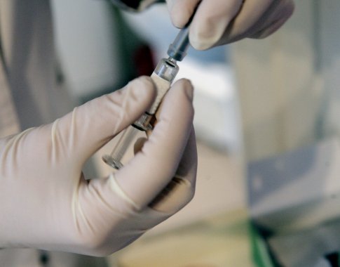Lietuvoje 7 proc. lytinių santykių su vyrais turinčių vyrų yra užsikrėtę ŽIV Lietuvoje 7 proc. lytinių santykių su vyrais turinčių vyrų yra užsikrėtę ŽIV