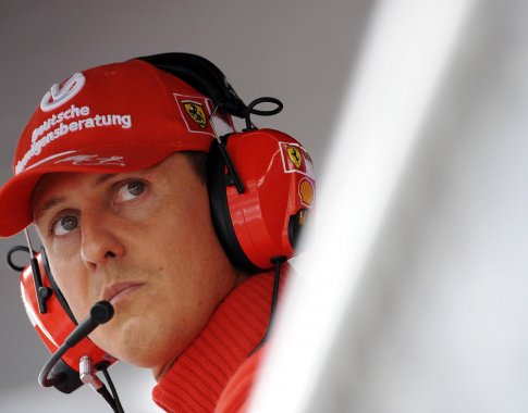 Buvusiai „Formulės 1“ žvaigždei M.Schumacheriui Paryžiuje taikoma kamieninių ląstelių terapija