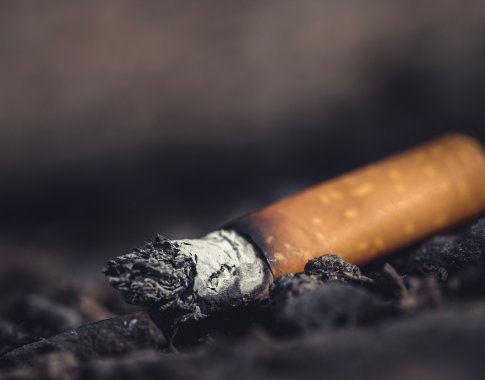 Rūkymas ir psichinės problemos neatsiejami: kaip spręsti sudėtingą situaciją?