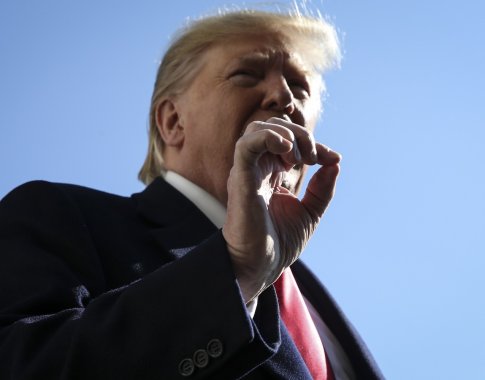 D. Trumpas toliau kišasi į Didžiosios Britanijos rinkimų kovą D. Trumpas toliau kišasi į Didžiosios Britanijos rinkimų kovą