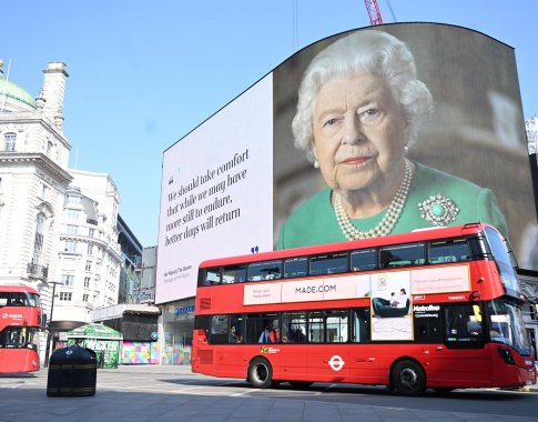 Jungtinės Karalystės karalienė Elžbieta II švenčia 94-ąjį gimtadienį