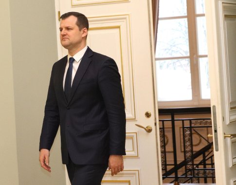 Socialdemokratai kiekvienam nukentėjusiam nuo karantino siūlo suteikti 500 eurų paskolą be palūkanų Socialdemokratai kiekvienam nukentėjusiam nuo karantino siūlo suteikti 500 eurų paskolą be palūkanų