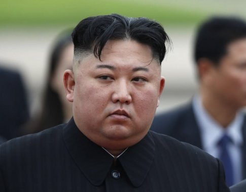 Šiaurės Korėja perspėjo JAV nesikišti į abiejų Korėjų reikalus