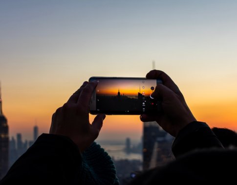4 žingsniai, kaip užsidirbti iš telefonu darytų nuotraukų