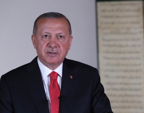 Turkijos prezidentas apkaltino Armėniją provokacijomis Azerbaidžano pasienyje