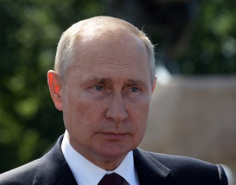 V. Putinas perspėja: koronaviruso protrūkio padėtis Rusijoje gali pablogėti