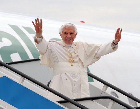 Vokietijos žiniasklaida: popiežius emeritas Benediktas XVI susirgo, jis yra „labai silpnas“