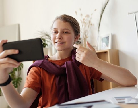 Išmaniųjų naudojimas turint negalią: kaip telefoną lengvai paruošti kurtiesiems ar neregiams?