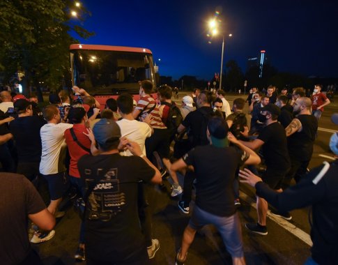 Baltarusijoje – neregėti protestai prieš balsų klastojimą rinkimuose: A. Lukašenkos milžiniška pergalė – toli nuo realybės? Baltarusijoje – neregėti protestai prieš balsų klastojimą rinkimuose: A. Lukašenkos milžiniška pergalė – toli nuo realybės?