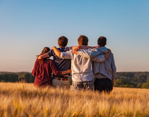 Vaikų psichologė: svarbu paaugliams siųsti žinią, kad jie visada gali kreiptis