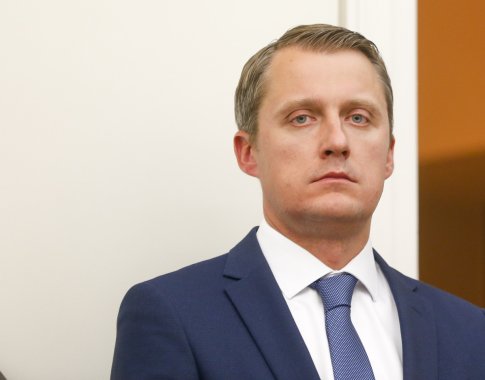 Ministras: nepriklausomus elektros energijos tiekėjus jau pasirinko 7 tūkst. vartotojų Ministras: nepriklausomus elektros energijos tiekėjus jau pasirinko 7 tūkst. vartotojų