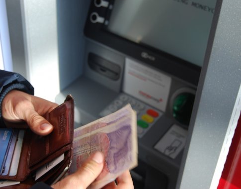 JAV centrinio banko vadovas: ekonomika atsigaus tik tada, kai žmonės jausis saugūs dėl koronavirusio JAV centrinio banko vadovas: ekonomika atsigaus tik tada, kai žmonės jausis saugūs dėl koronavirusio