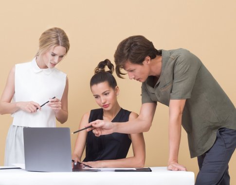 Prancūzijos verslą ypač sudomino neseniai Lietuvoje atvertas žaliasis koridorius stambioms investicijoms pritraukti Prancūzijos verslą ypač sudomino neseniai Lietuvoje atvertas žaliasis koridorius stambioms investicijoms pritraukti