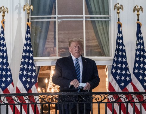 D. Trumpas žada amerikiečiams tokį pat gydymą, kokį gavo jis D. Trumpas žada amerikiečiams tokį pat gydymą, kokį gavo jis