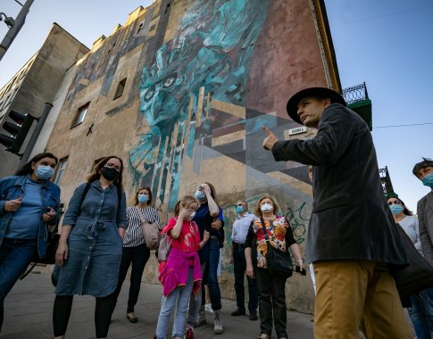 Pandemija paveikė ir suvenyrų pardavėjus: vietiniai turistai nekompensuoja to, ką nupirkdavo užsieniečiai Pandemija paveikė ir suvenyrų pardavėjus: vietiniai turistai nekompensuoja to, ką nupirkdavo užsieniečiai