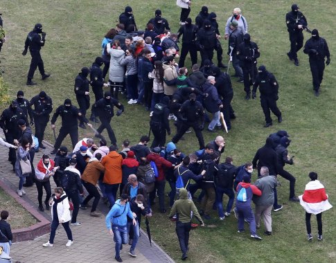 Sekmadienį Baltarusijos miestuose sulaikyta daugiau kaip 580 protestuotojų