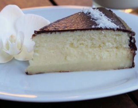 Kokosinis tortas su kondensuotu pienu (video)