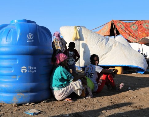 Jungtinės Tautos: dėl pandemijos kitąmet smarkiai išaugs humanitarinės pagalbos poreikis pasaulyje