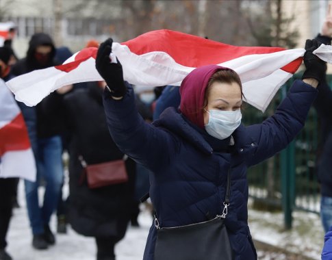 Minske per sekmadienio protestus sulaikyta dar per 300 žmonių