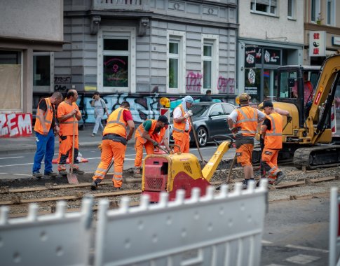 Pokyčiai dirbantiesiems – nuo naujųjų metų didėja kai kurios „Sodros“ išmokos