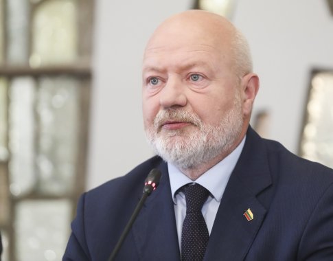E. Gentvilas apie atnaujintas pamaldas bažnyčiose: tikintieji kviečiami į rizikos zoną E. Gentvilas apie atnaujintas pamaldas bažnyčiose: tikintieji kviečiami į rizikos zoną