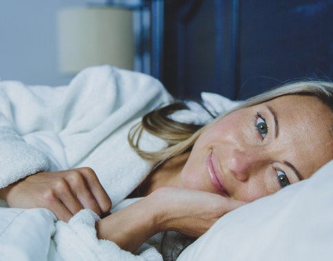 Miego poveikis sveikatai didesnis, negu galvojote: natūralūs būdai, padėsiantys atstatyti gero miego ritmą